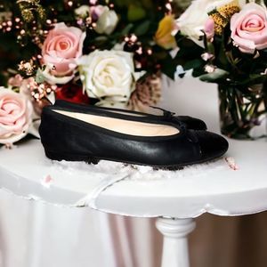 Chanel black leather ballerina flats. Size 38.5 Authentic. Nice. Gorgeous
